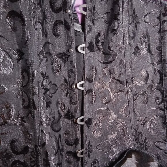 Black Corset with Ruffle Off the Shoulder Sleeve - Picture 7 of 9